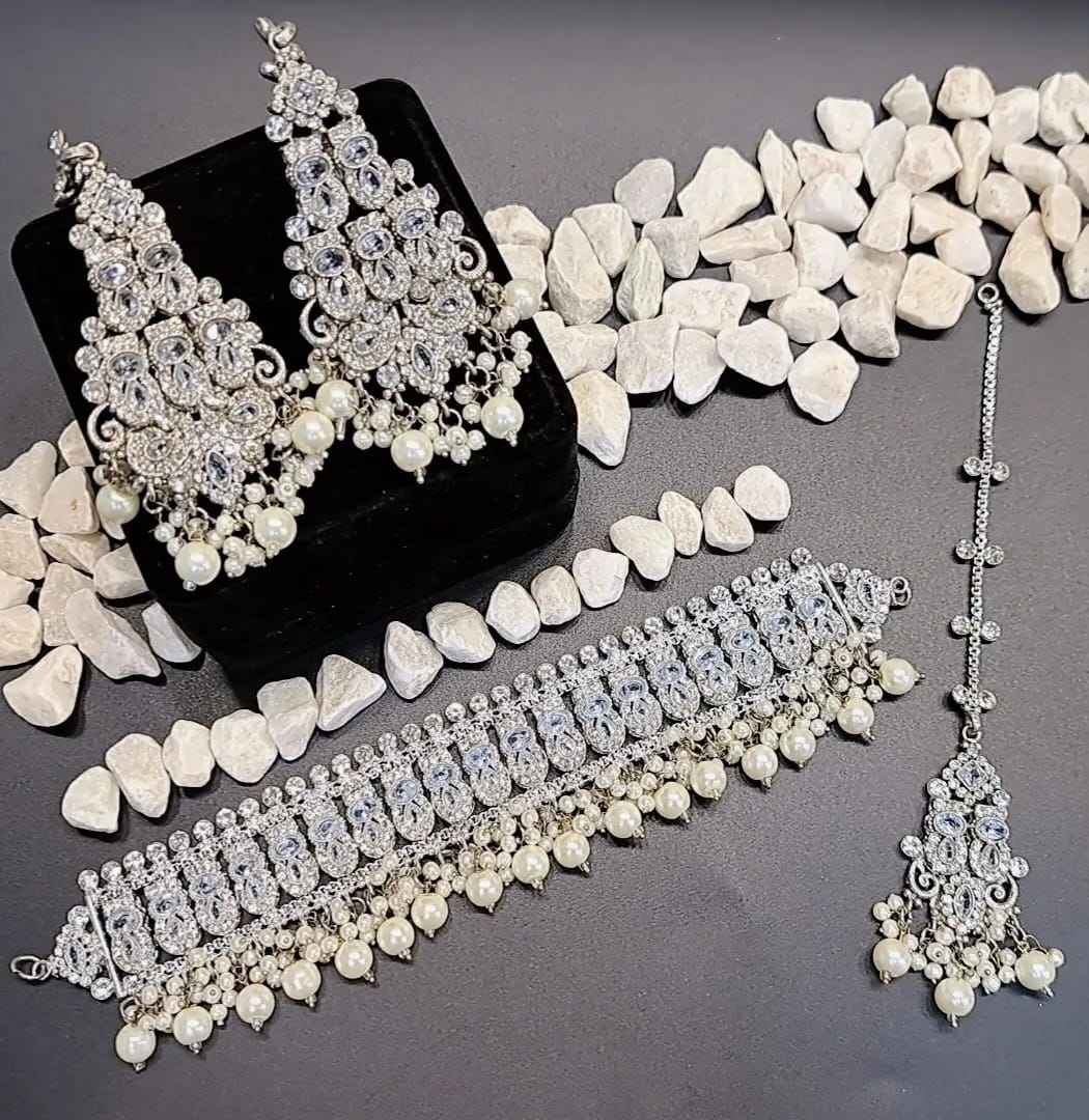 luxurious bridal choker set - add a touch of glamour