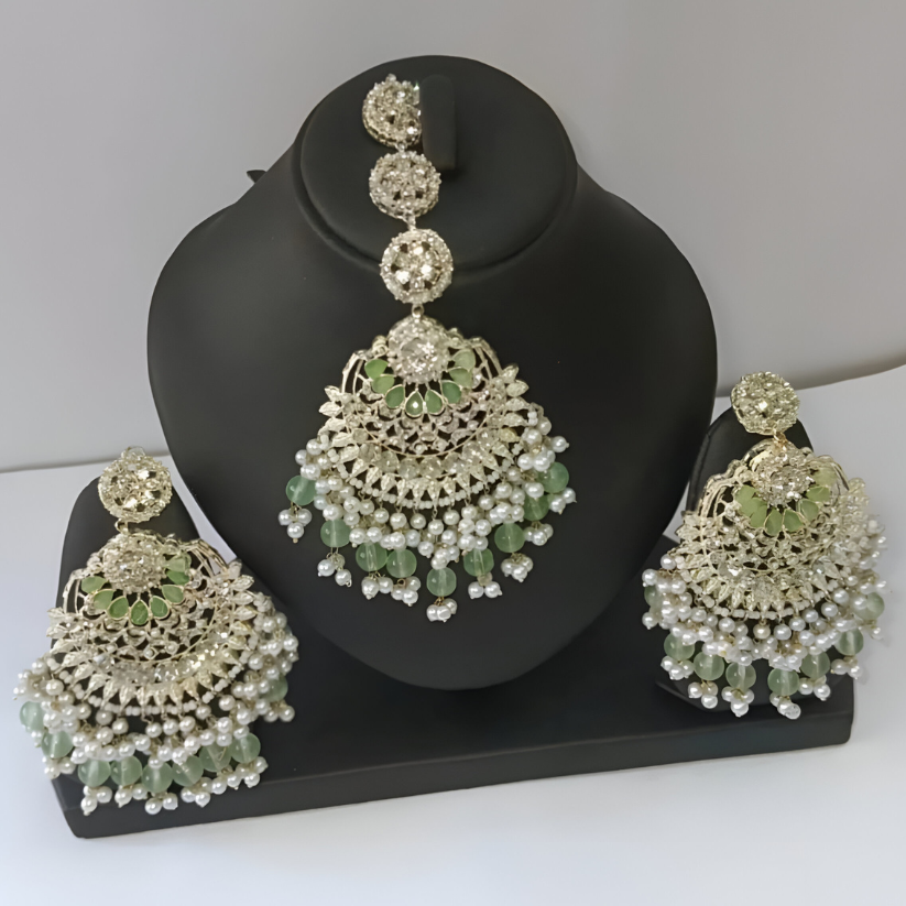 elegant green earring tikka - unique design, perfect for any occasion  - add a touch of glamour to your look